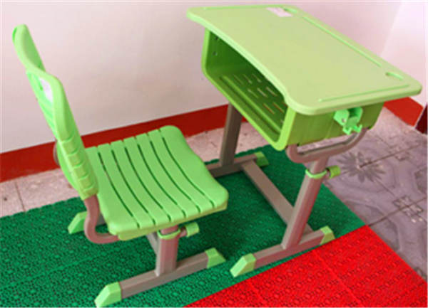 這三個因素選擇課桌椅時一定要注意！