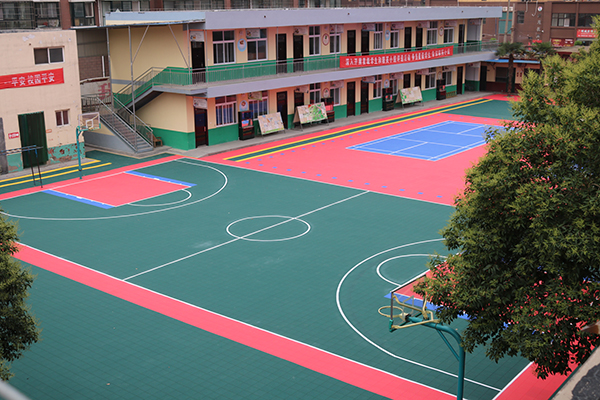 如何避免懸浮地板出現(xiàn)移位情況？